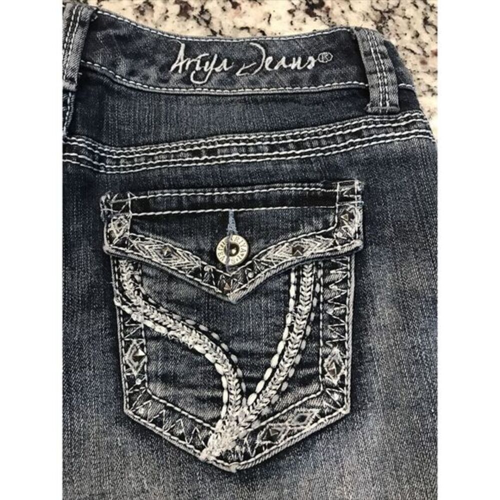 Ariya Jeans Women's Short Shorts,‎ Bootie Shorts, 5/6 - Picture 2 of 11
